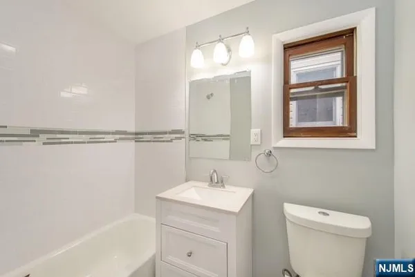 $2,600 | 46 Center Street, Clifton, NJ 07011