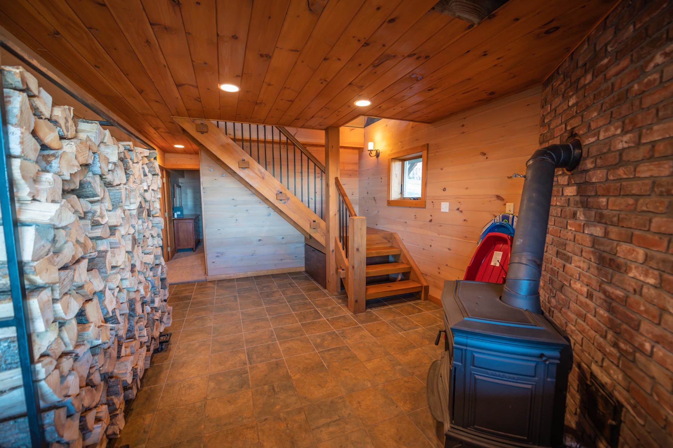 510 Streeter Road Wardsboro, VT 05360 - Photo 21 of 38