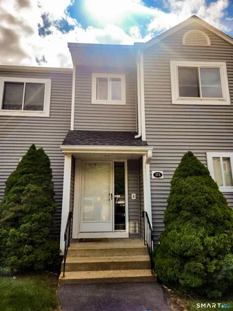 $285,000 | 173 Stoneheights Drive, Unit 173, Waterford, CT 06385