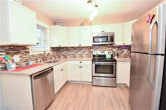 $239,900 | 5216 North Palmer Avenue, Kansas City, MO 64119