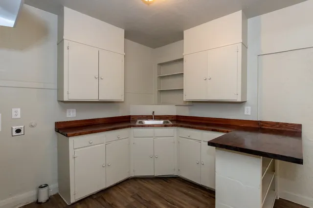 $777 | 1435 Magnolia Street, Unit B, Beaumont, TX 77701