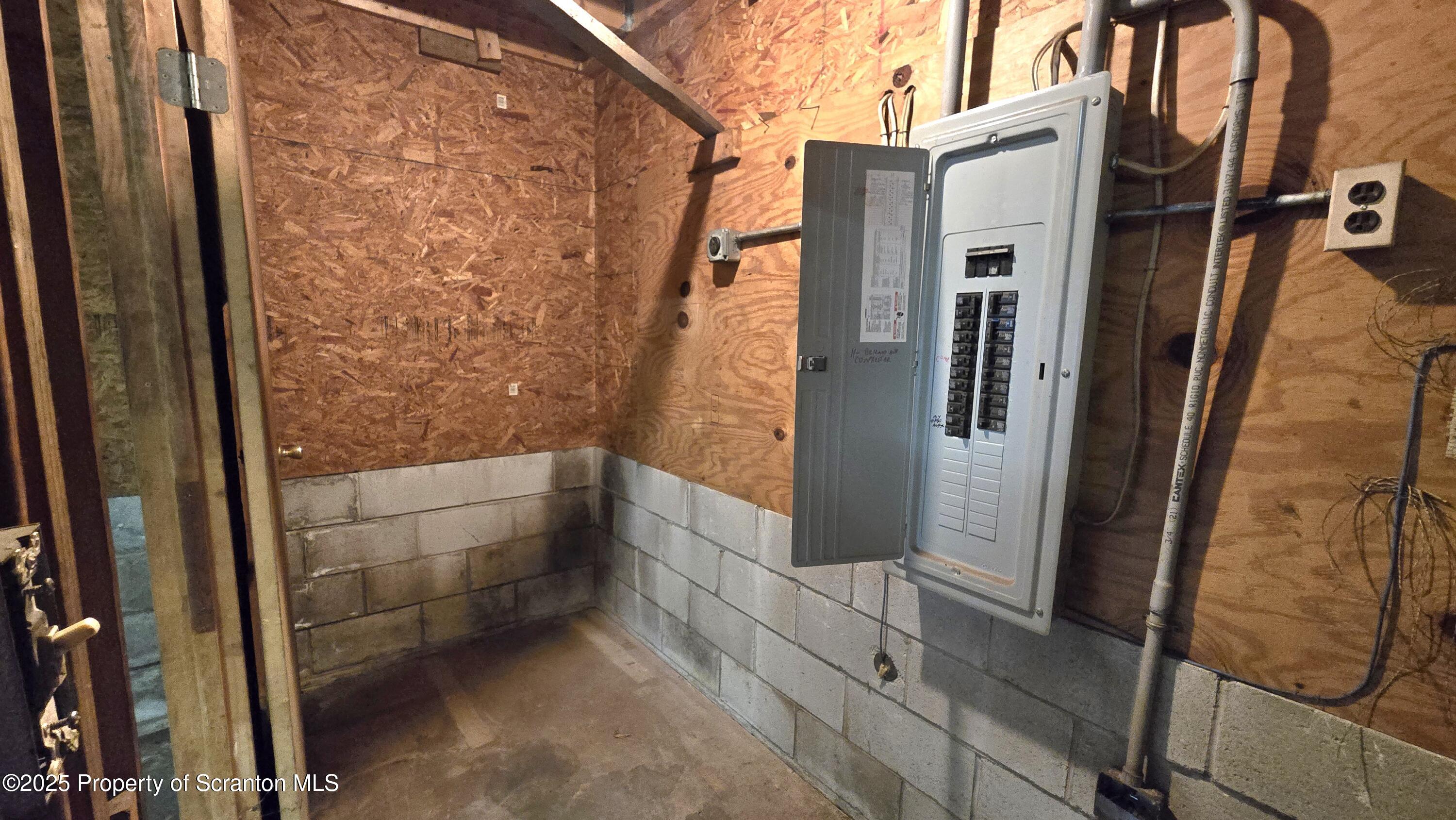 2311 Motichka Road Moscow, PA 18444 - Photo 72 of 89 a bathroom with a shower