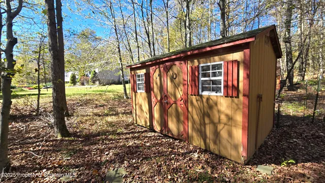 $432,500 | 2311 Motichka Road, Moscow, PA 18444