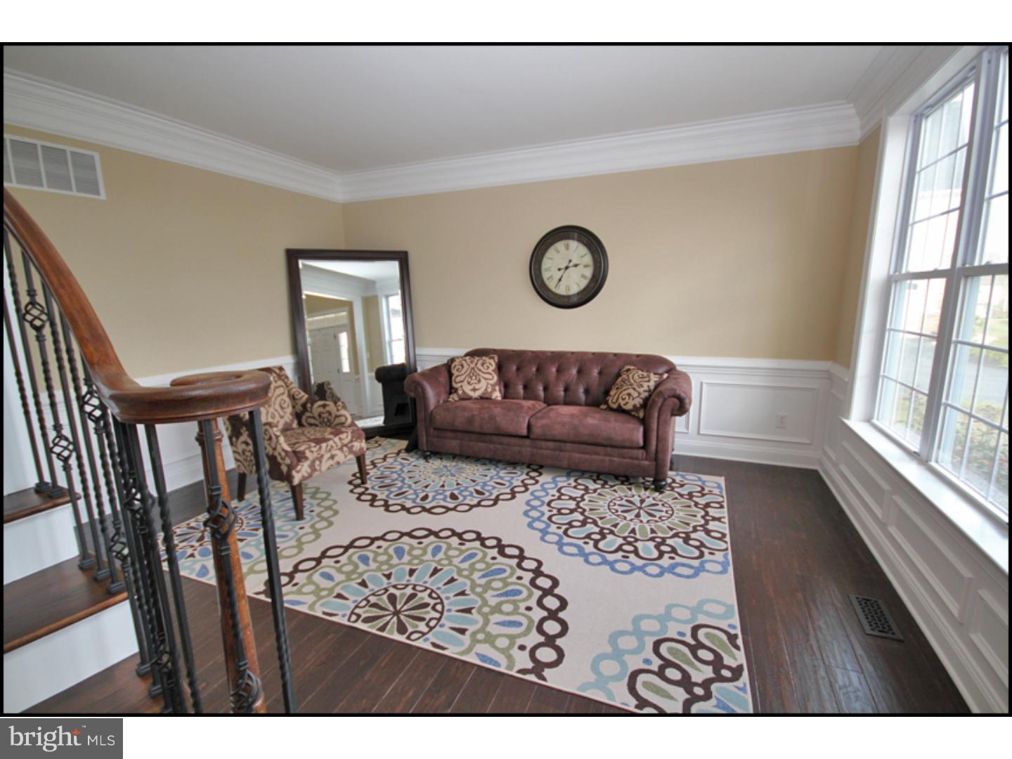 118 Bennington Road Phoenixville, PA 19460 - Photo 4 of 18 Living Room