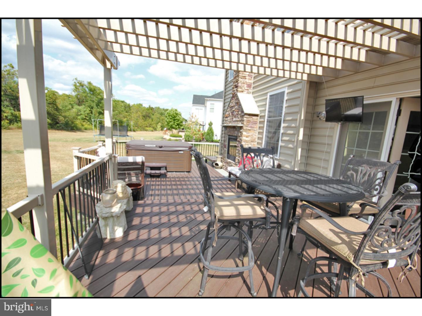 118 Bennington Road Phoenixville, PA 19460 - Photo 8 of 18 Deck