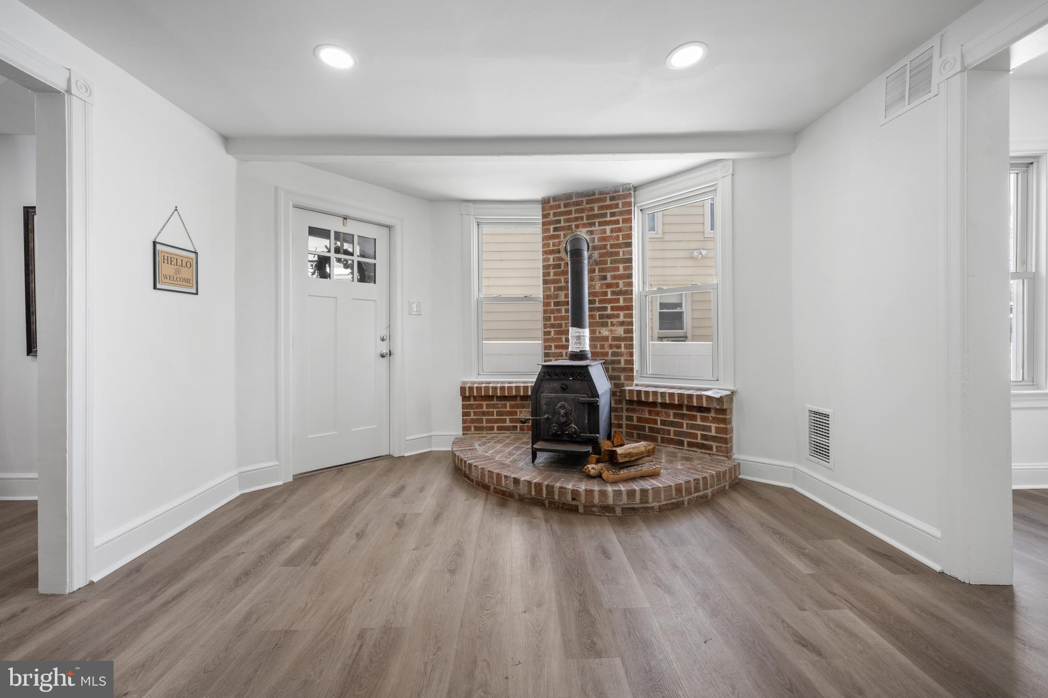 53 Spring Garden Street Riverside, NJ 08075 - Photo 5 of 30