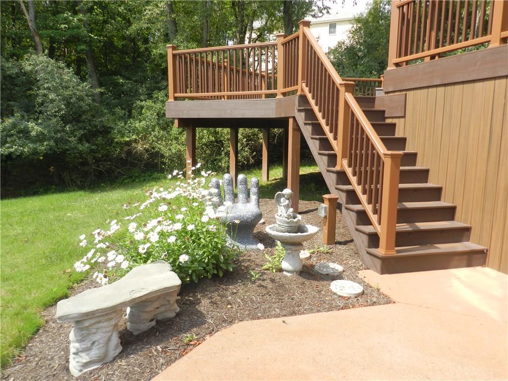 2533 Riva Ridge Court Franklin Park, PA 15090 - Photo 4 of 25 Serenity....NOW!