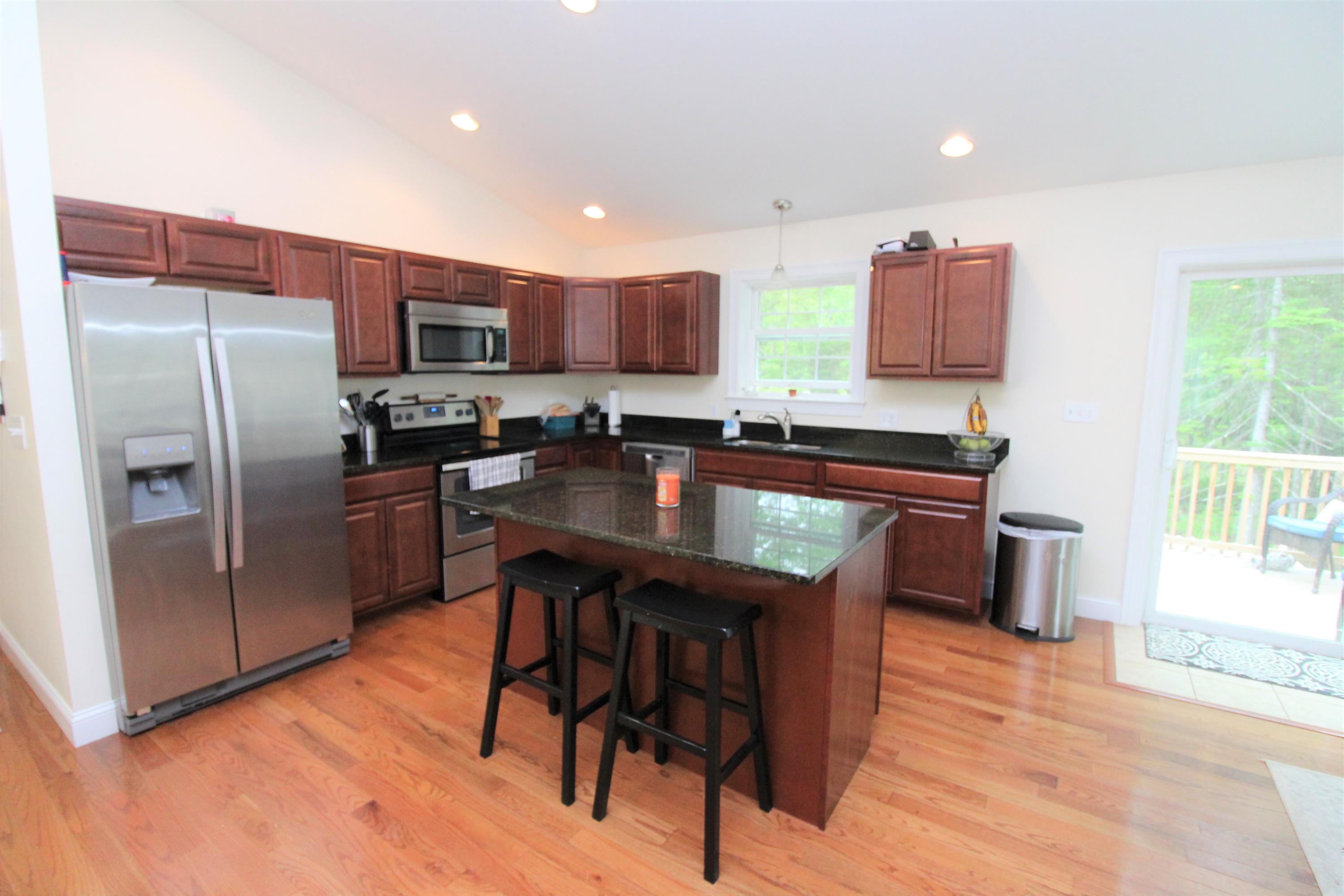 45 Springbrook Drive Hermon, ME 04401 - Photo 8 of 37 IMG_0047
