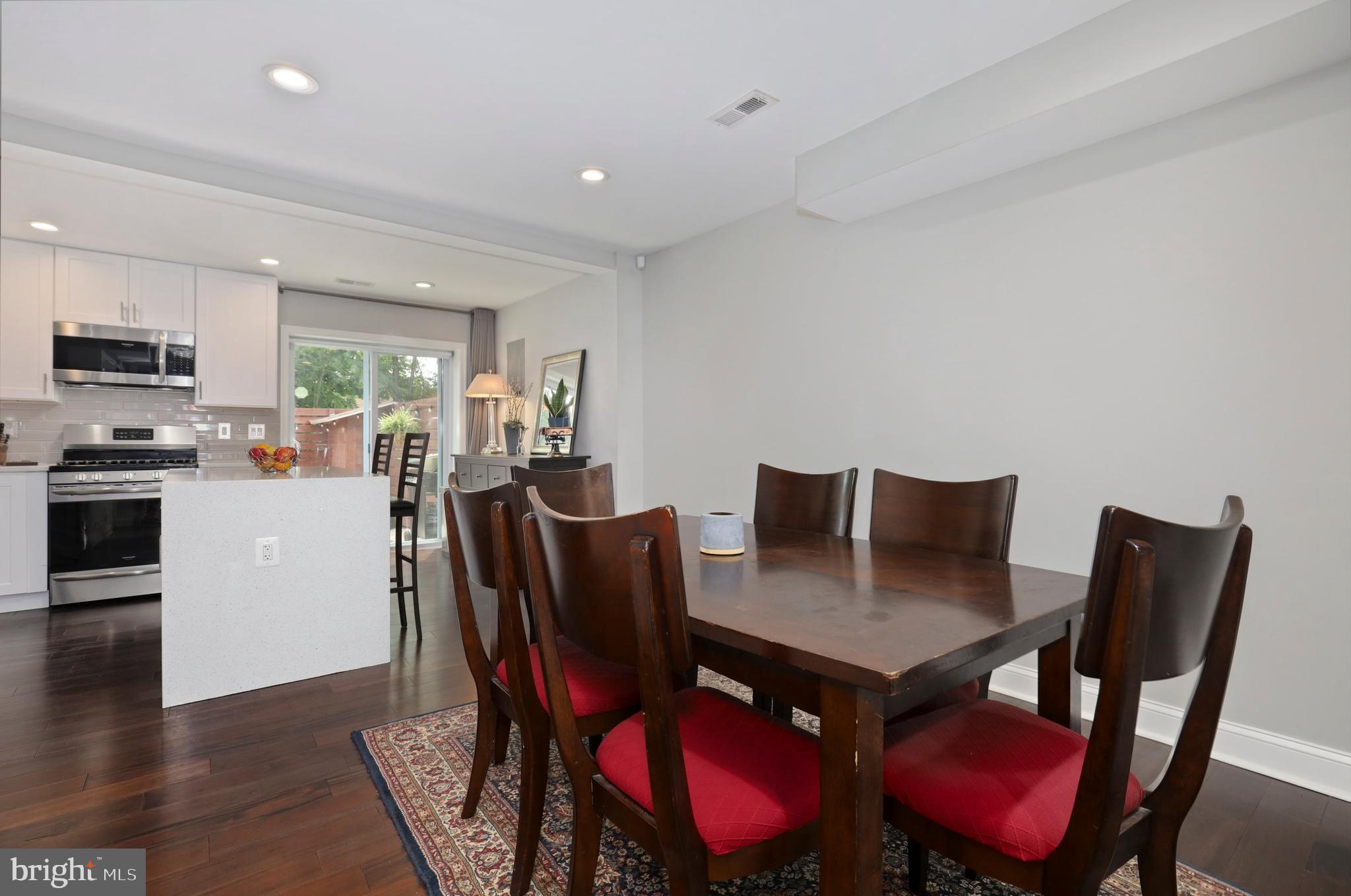 409 36th Street Northeast Washington, DC 20019 - Photo 11 of 32