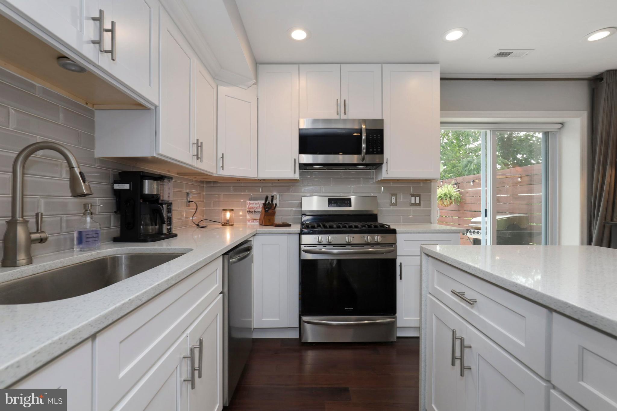 409 36th Street Northeast Washington, DC 20019 - Photo 18 of 32