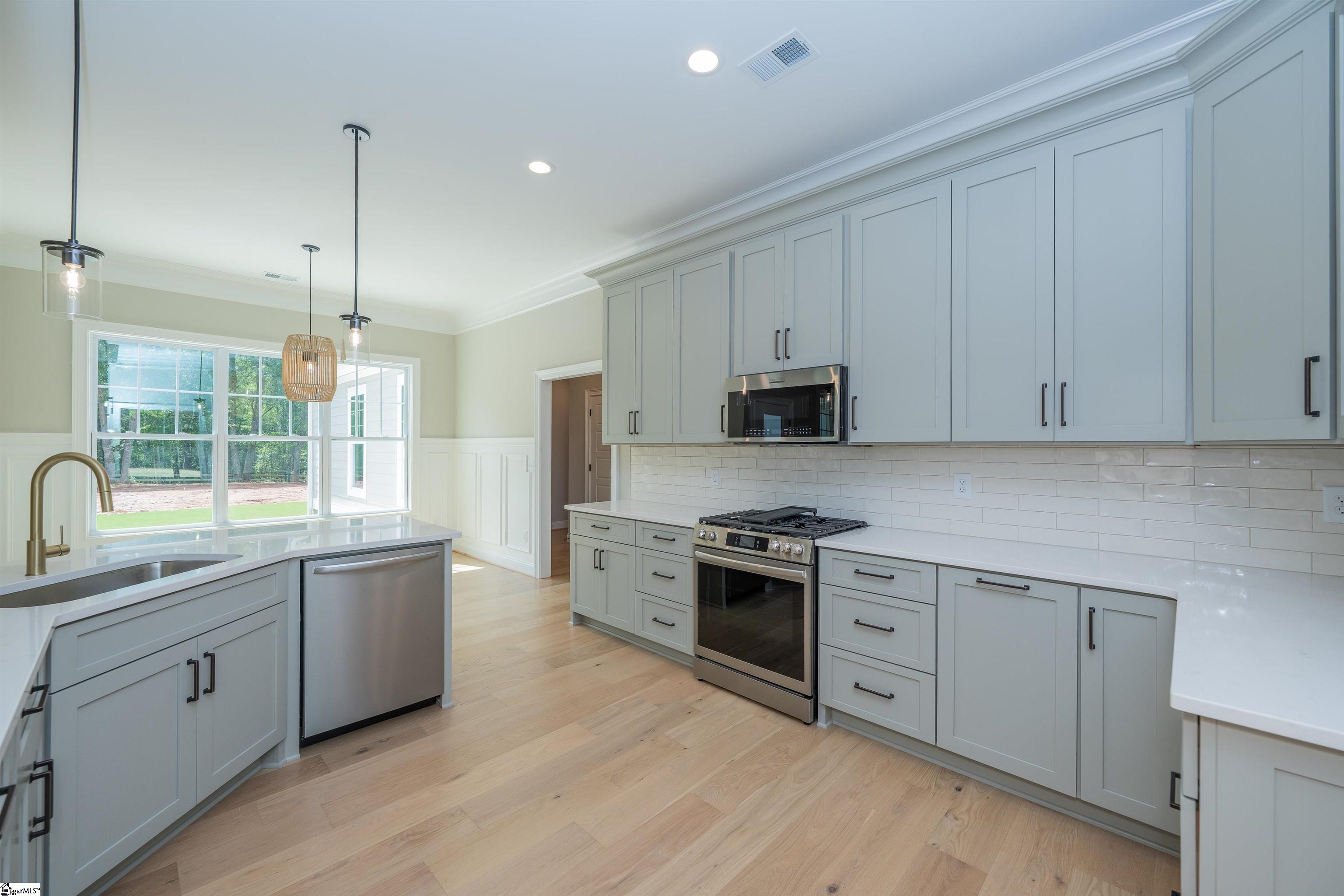 1312 Mt Carmel Road Gray Court, SC 29645 - Photo 15 of 50