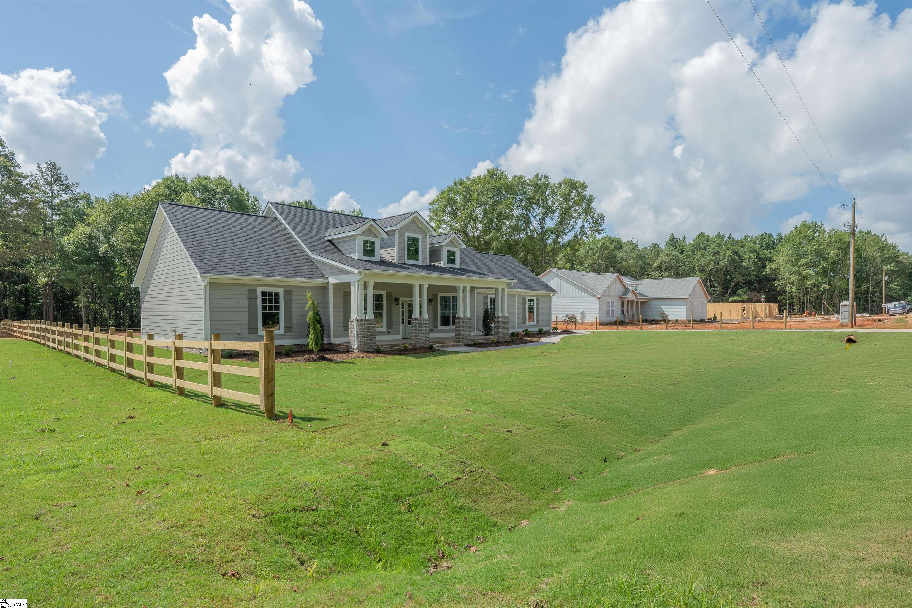 1312 Mt Carmel Road Gray Court, SC 29645 - Photo 4 of 50