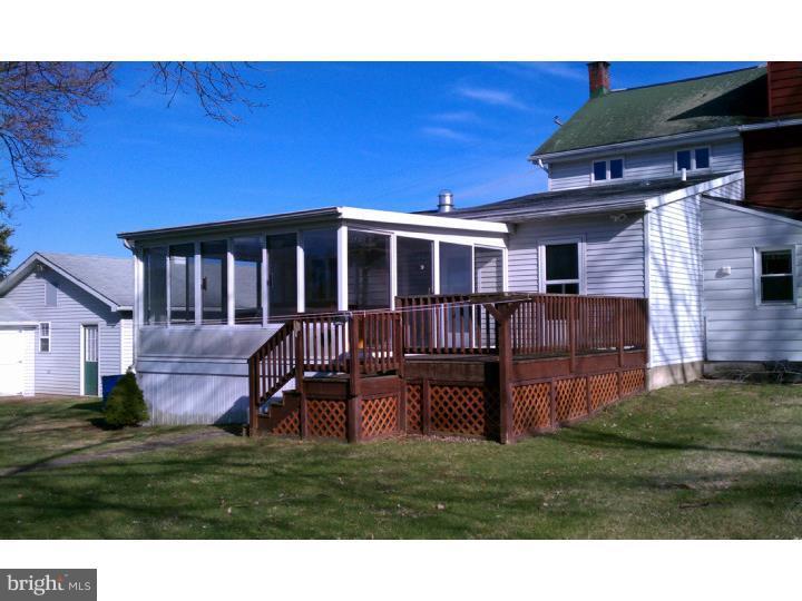 341 Chestnut Street Leesport, PA 19533 - Photo 3 of 15