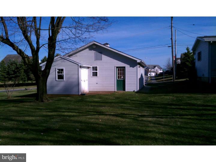 341 Chestnut Street Leesport, PA 19533 - Photo 4 of 15