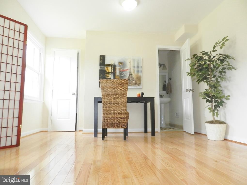 11615 Gilsan Street Silver Spring, MD 20902 - Photo 18 of 30 Bedroom