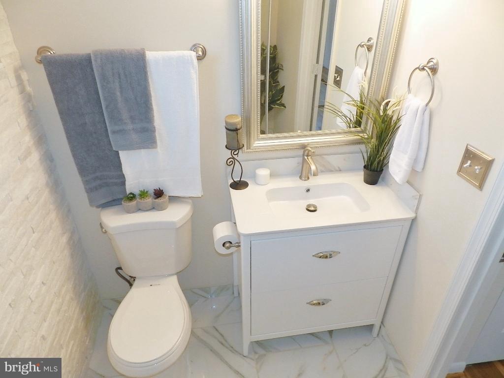 11615 Gilsan Street Silver Spring, MD 20902 - Photo 26 of 30 Bath