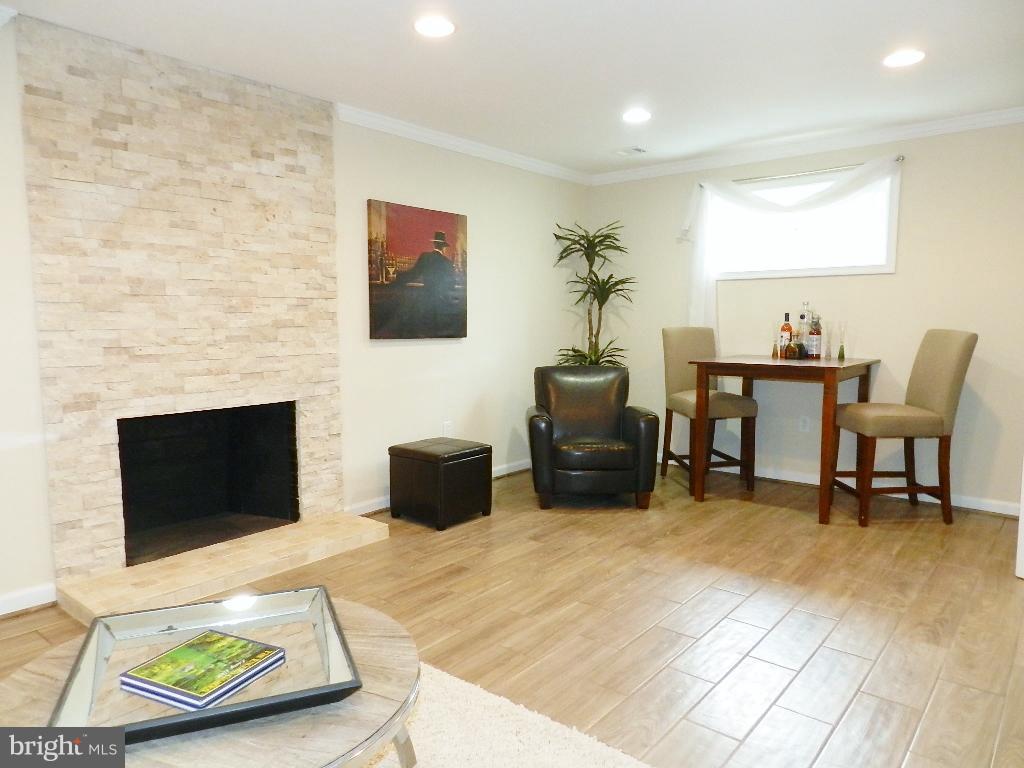 11615 Gilsan Street Silver Spring, MD 20902 - Photo 28 of 30 Family Room