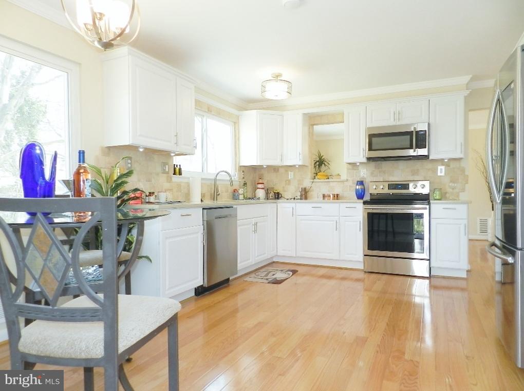 11615 Gilsan Street Silver Spring, MD 20902 - Photo 5 of 30 Kitchen