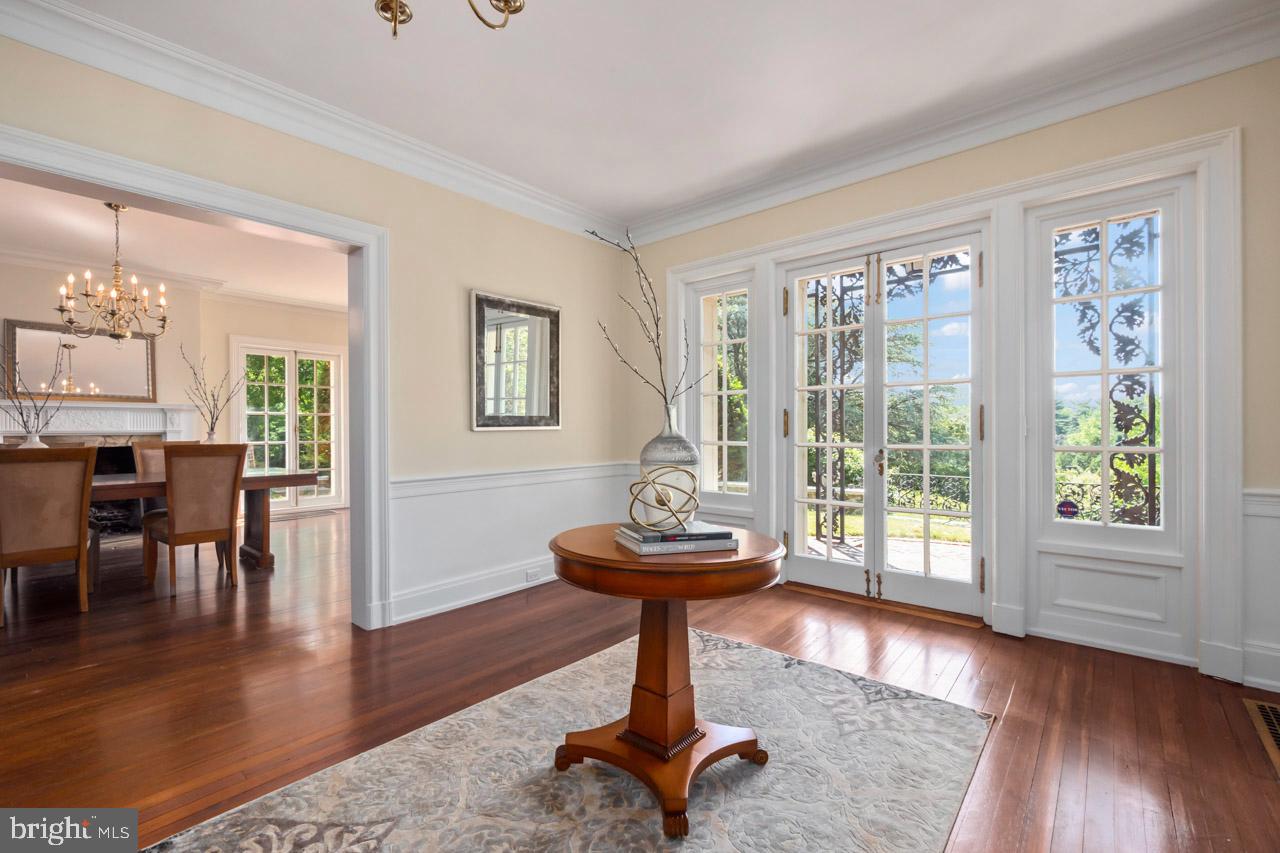 1539 Hampton Road Rydal, PA 19046 - Photo 12 of 87