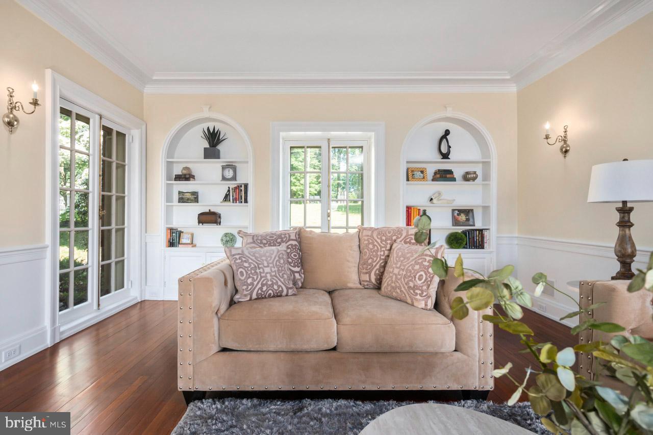 1539 Hampton Road Rydal, PA 19046 - Photo 18 of 87