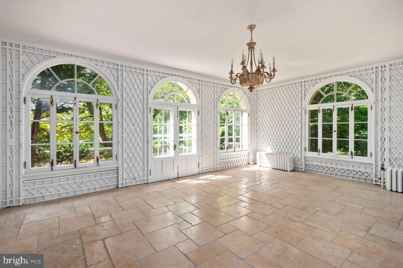 1539 Hampton Road Rydal, PA 19046 - Photo 19 of 87