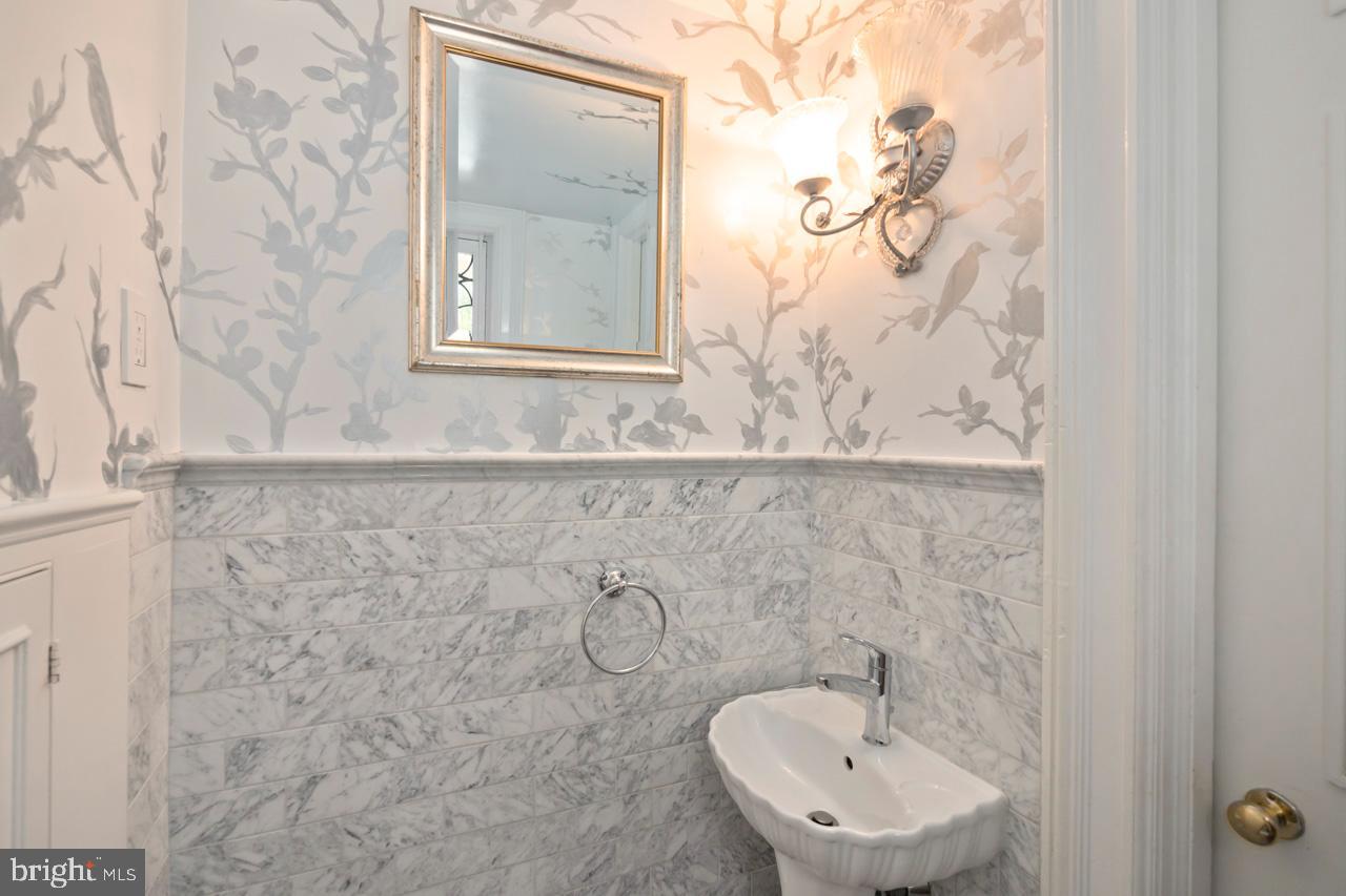 1539 Hampton Road Rydal, PA 19046 - Photo 21 of 87