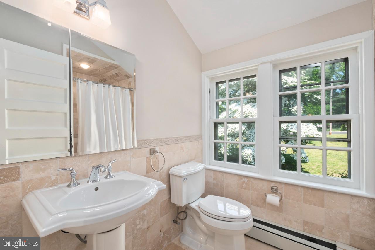 1539 Hampton Road Rydal, PA 19046 - Photo 48 of 87