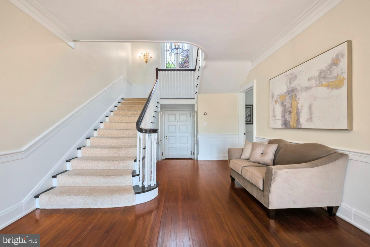 1539 Hampton Road Rydal, PA 19046 - Photo 9 of 87