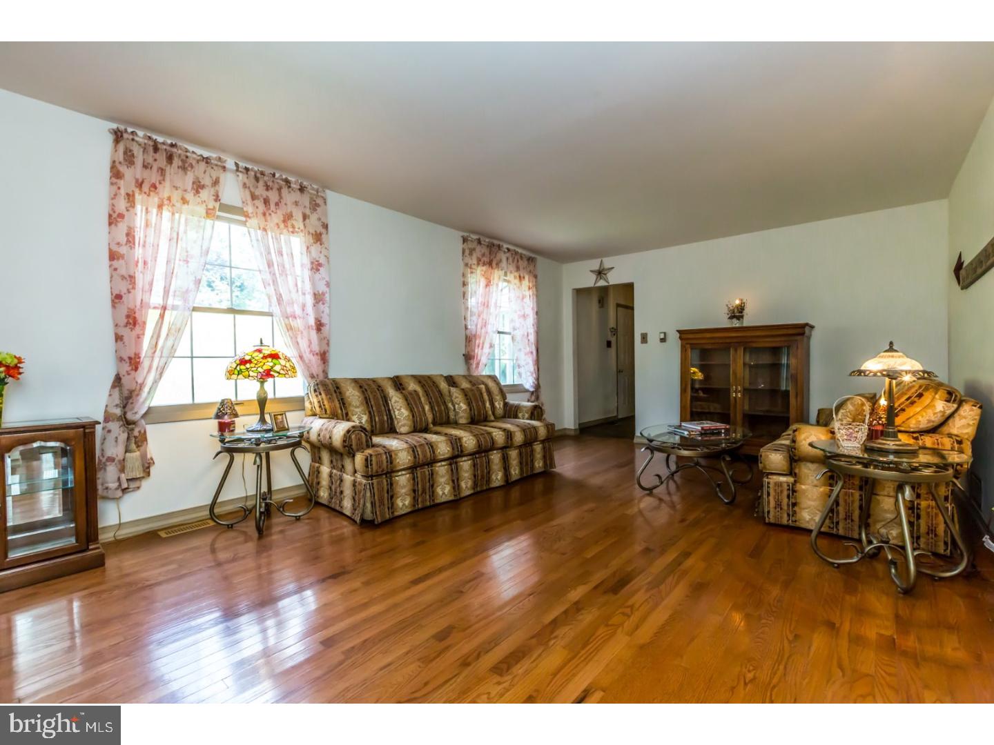 700 Spring Line Drive West Chester, PA 19382 - Photo 5 of 25 Gallery Image 5