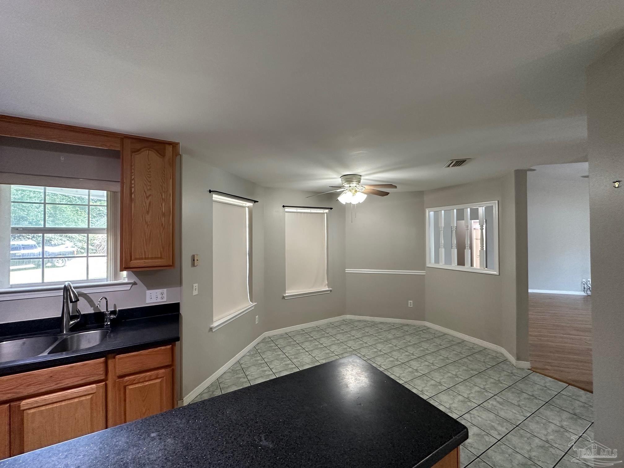 5749 Admirals Road Milton, FL 32583 - Photo 7 of 30 Gallery Image 7