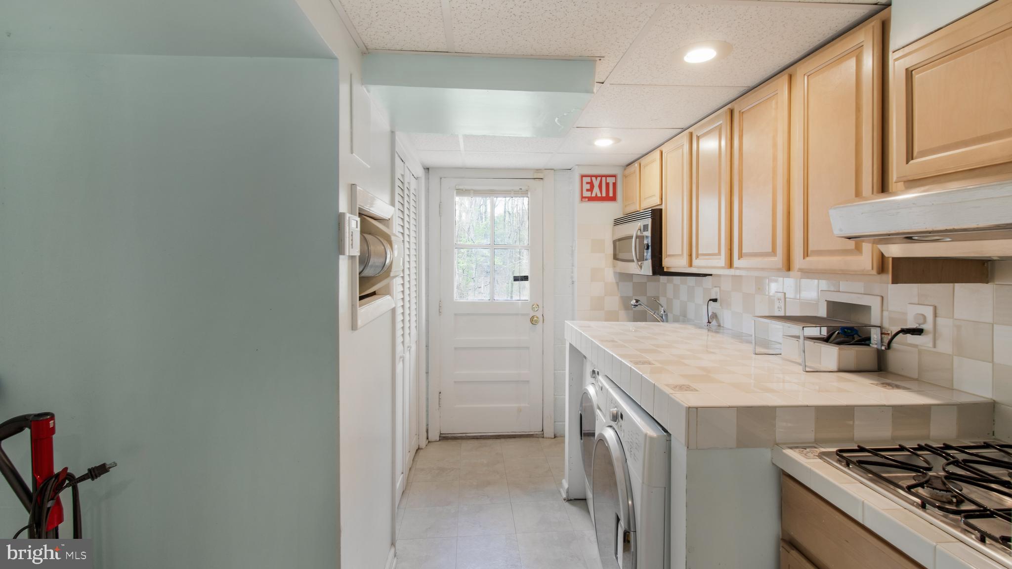 1428 Gibsonwood Road Baltimore, MD 21228 - Photo 36 of 58 Inlaws Kitchen