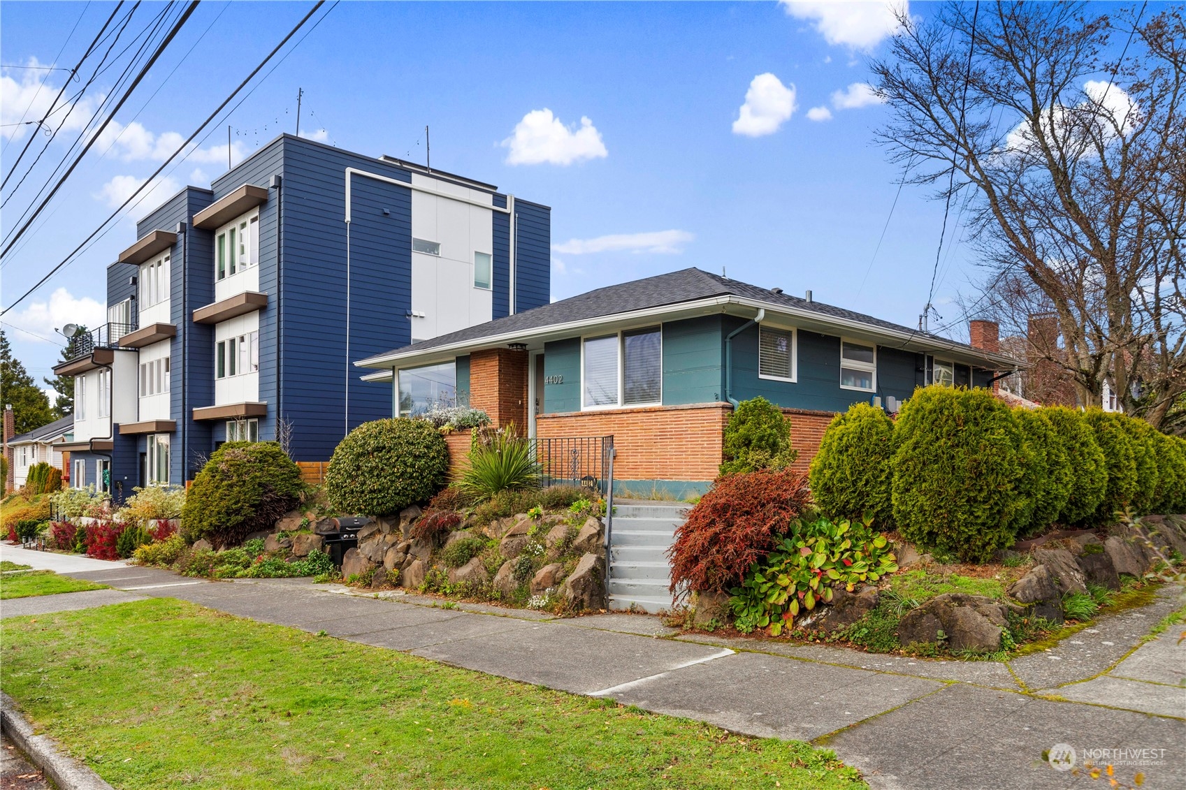4402 Southwest Holly Street Seattle, WA 98136 - Photo 3 of 29 Gallery Image 3