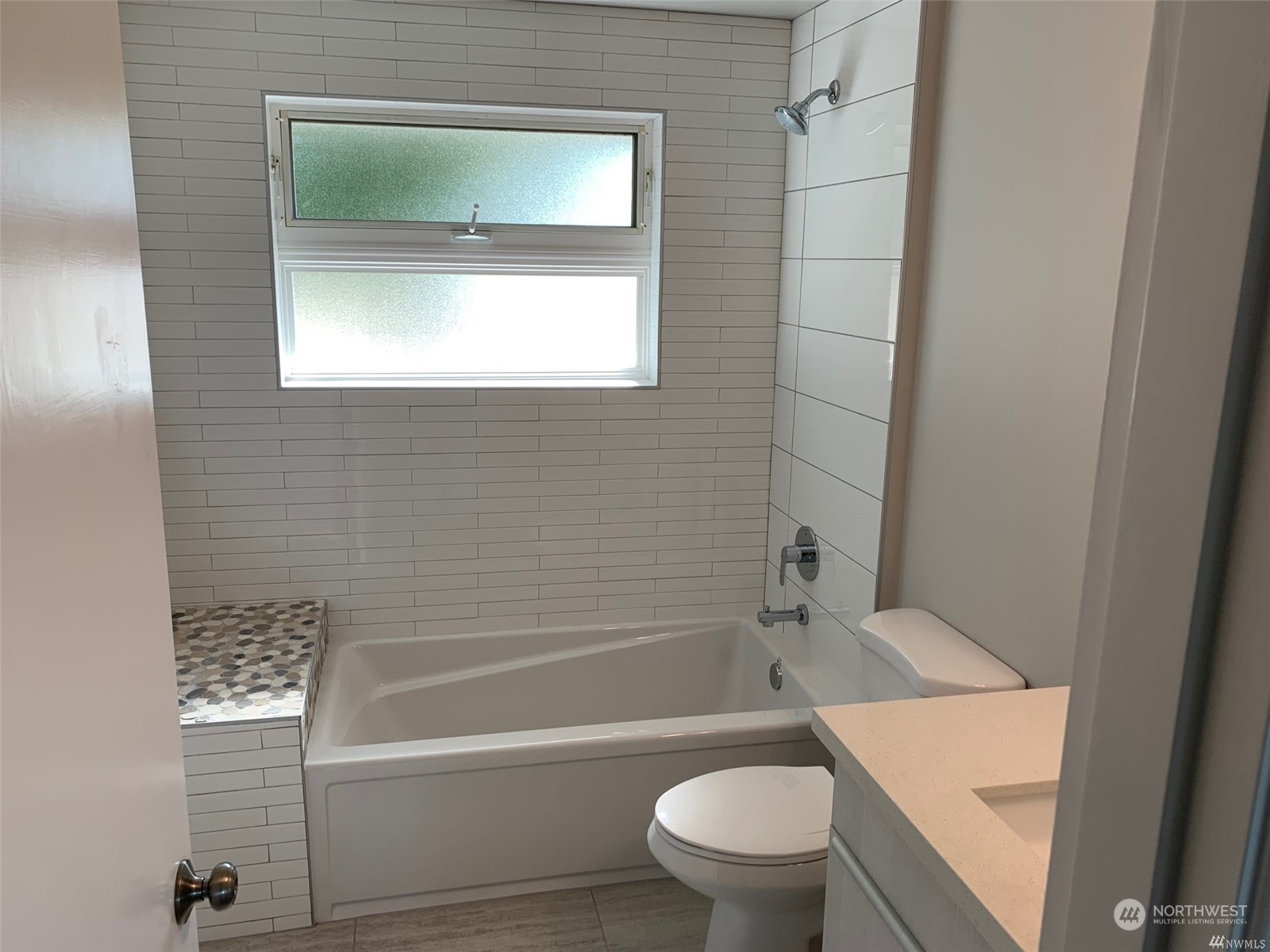 4402 Southwest Holly Street Seattle, WA 98136 - Photo 10 of 29 Gallery Image 10