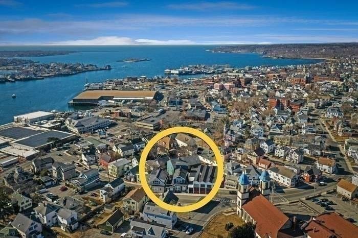 14 R Spring Street, Unit 3 Gloucester, MA 01930 - Photo 2 of 14