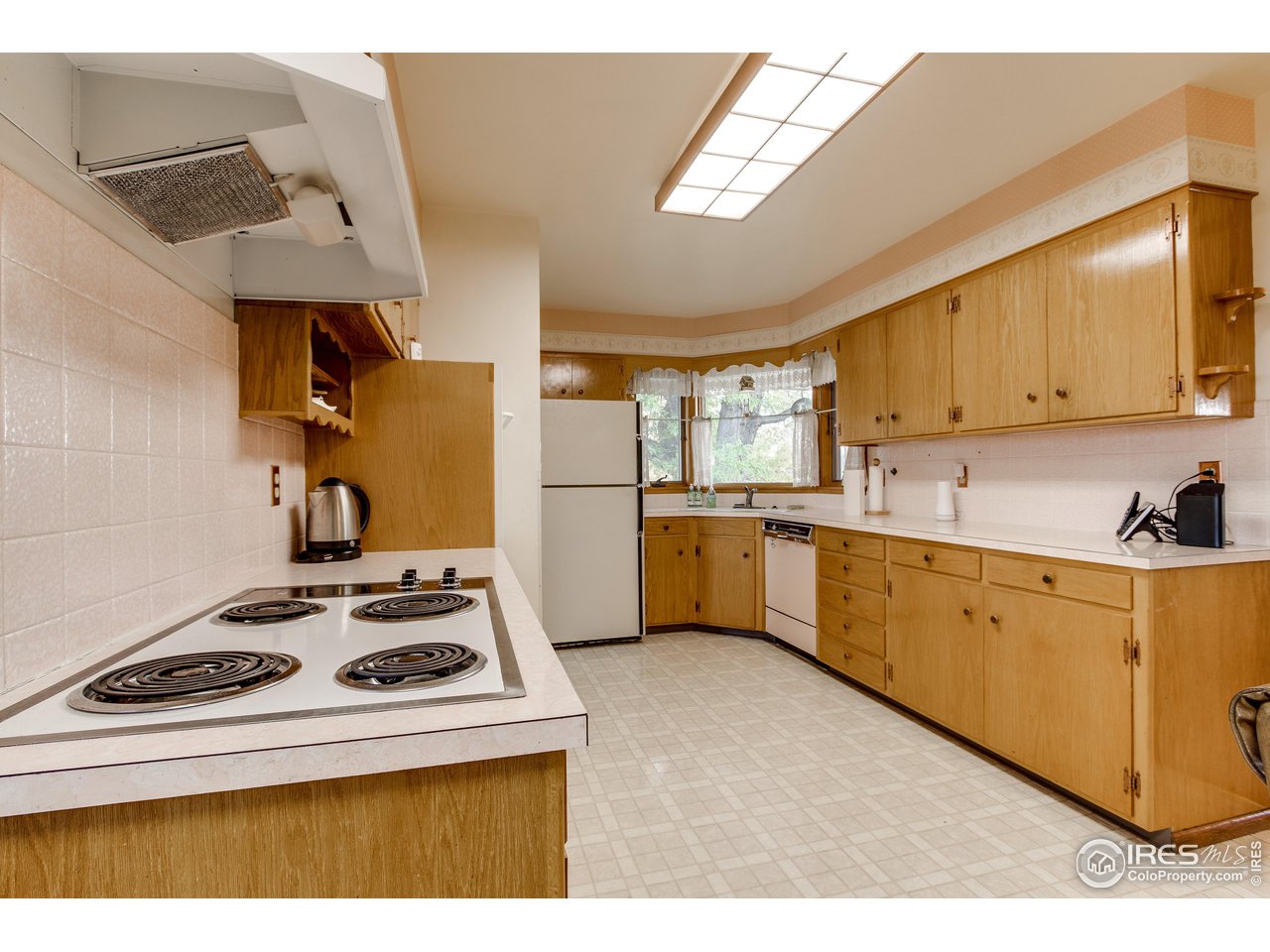 8985 Rogers Road Longmont, CO 80503 - Photo 14 of 34