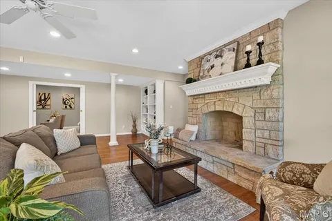 $1,099,000 | 343 Pine Bend Drive, Wildwood, MO 63005
