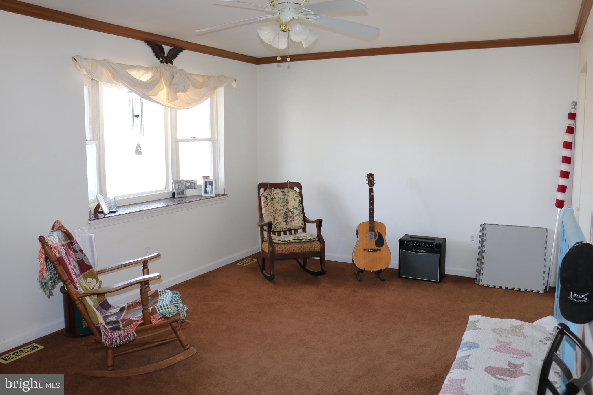 2261 Hughes Shop Road Westminster, MD 21158 - Photo 6 of 27 Gallery Image 6