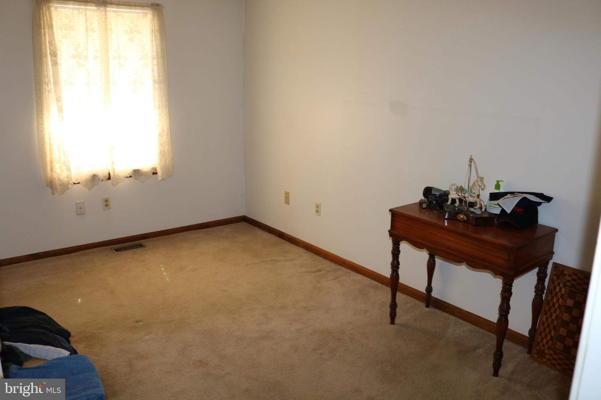 2261 Hughes Shop Road Westminster, MD 21158 - Photo 10 of 27 Gallery Image 10