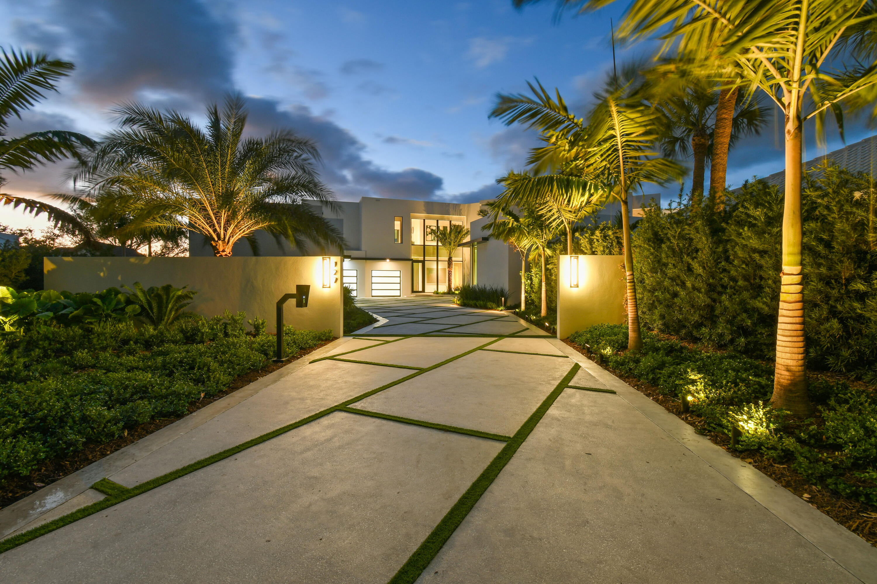 127 Spinnaker Lane Jupiter, FL 33477 - Photo 78 of 86 127SpinnakerLaneTwilights(44)