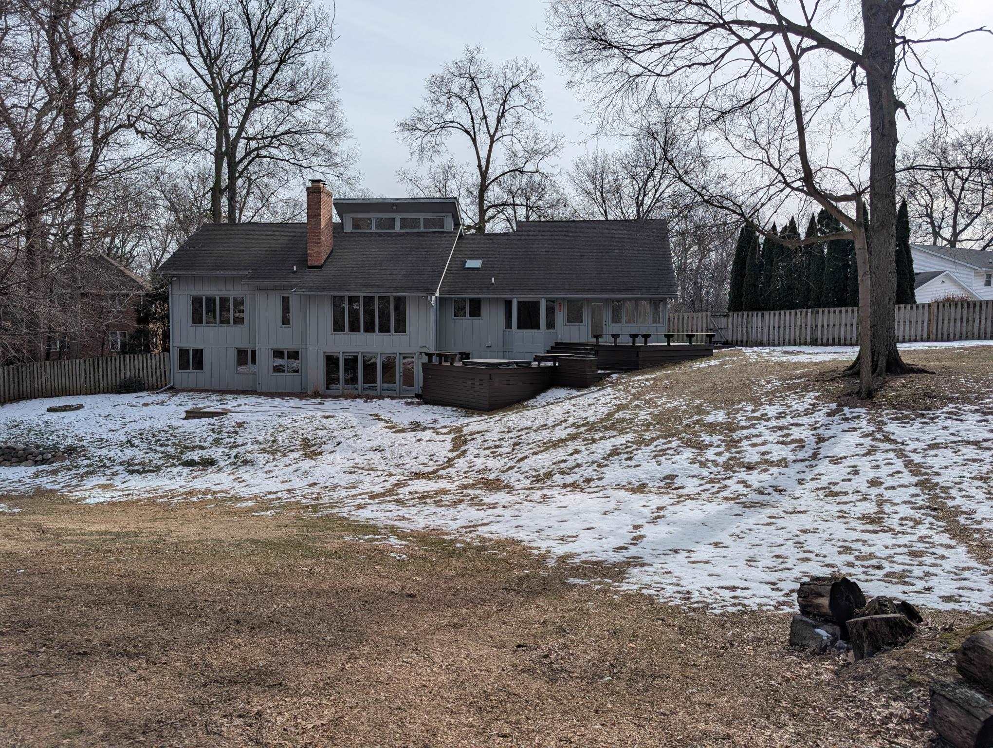 684 Sioux Drive Freeport, IL 61032 - Photo 40 of 44 a front view of a house with a yard covered in snow