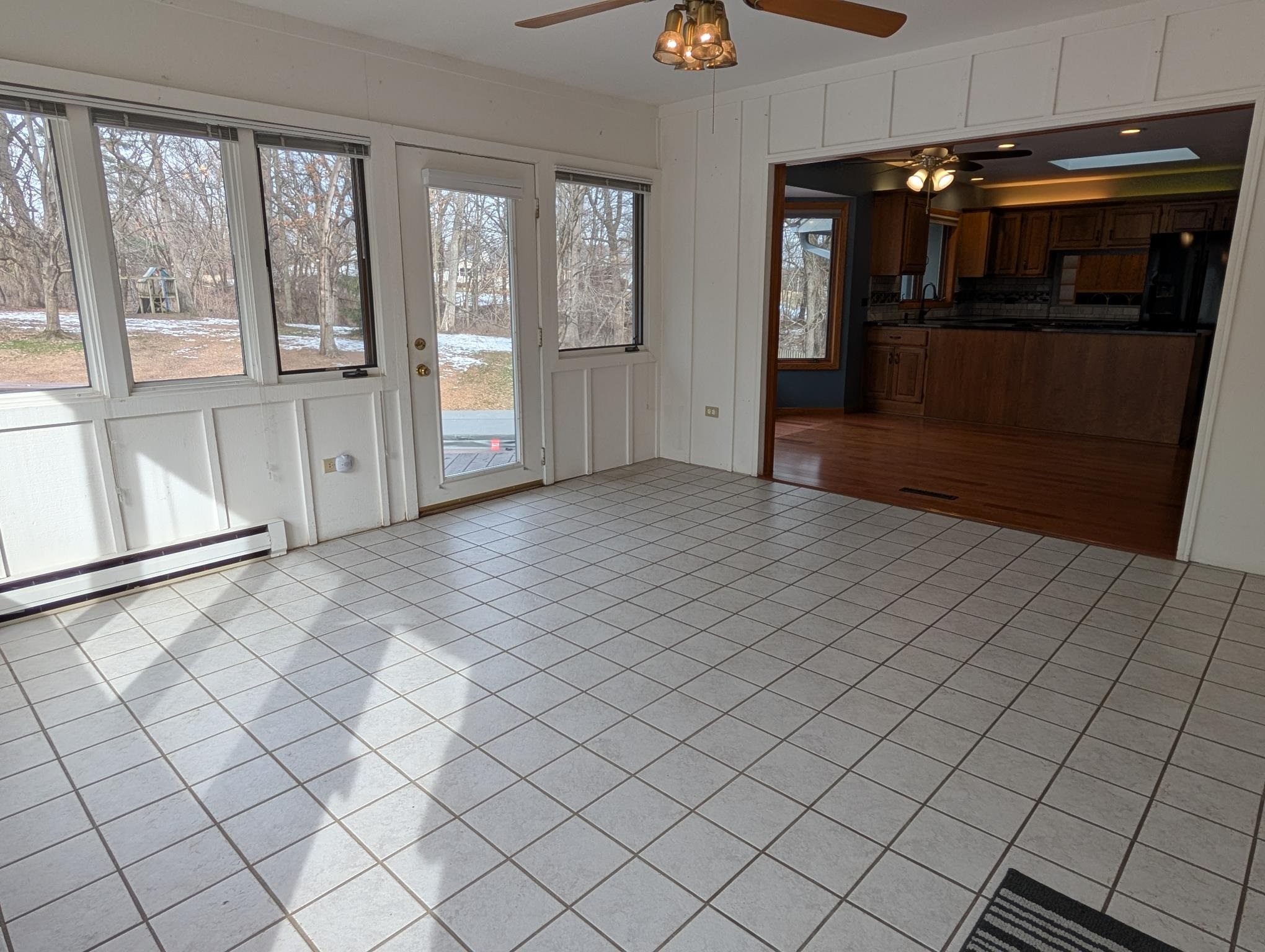 684 Sioux Drive Freeport, IL 61032 - Photo 9 of 44