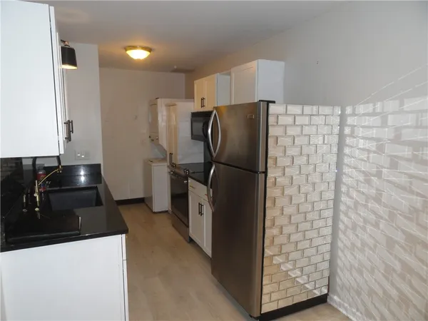 $1,575 | 20 Eagle Lane, Perinton, NY 14450