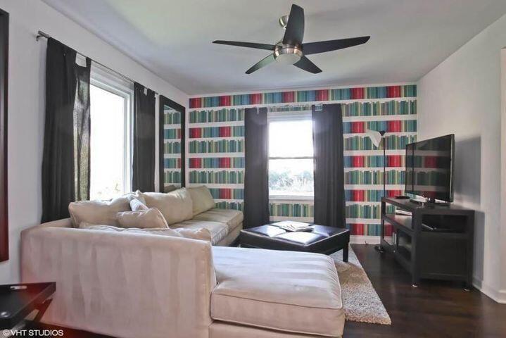 908 East Hampton Road Whitefish Bay, WI 53217 - Photo 12 of 23 Main Floor Den