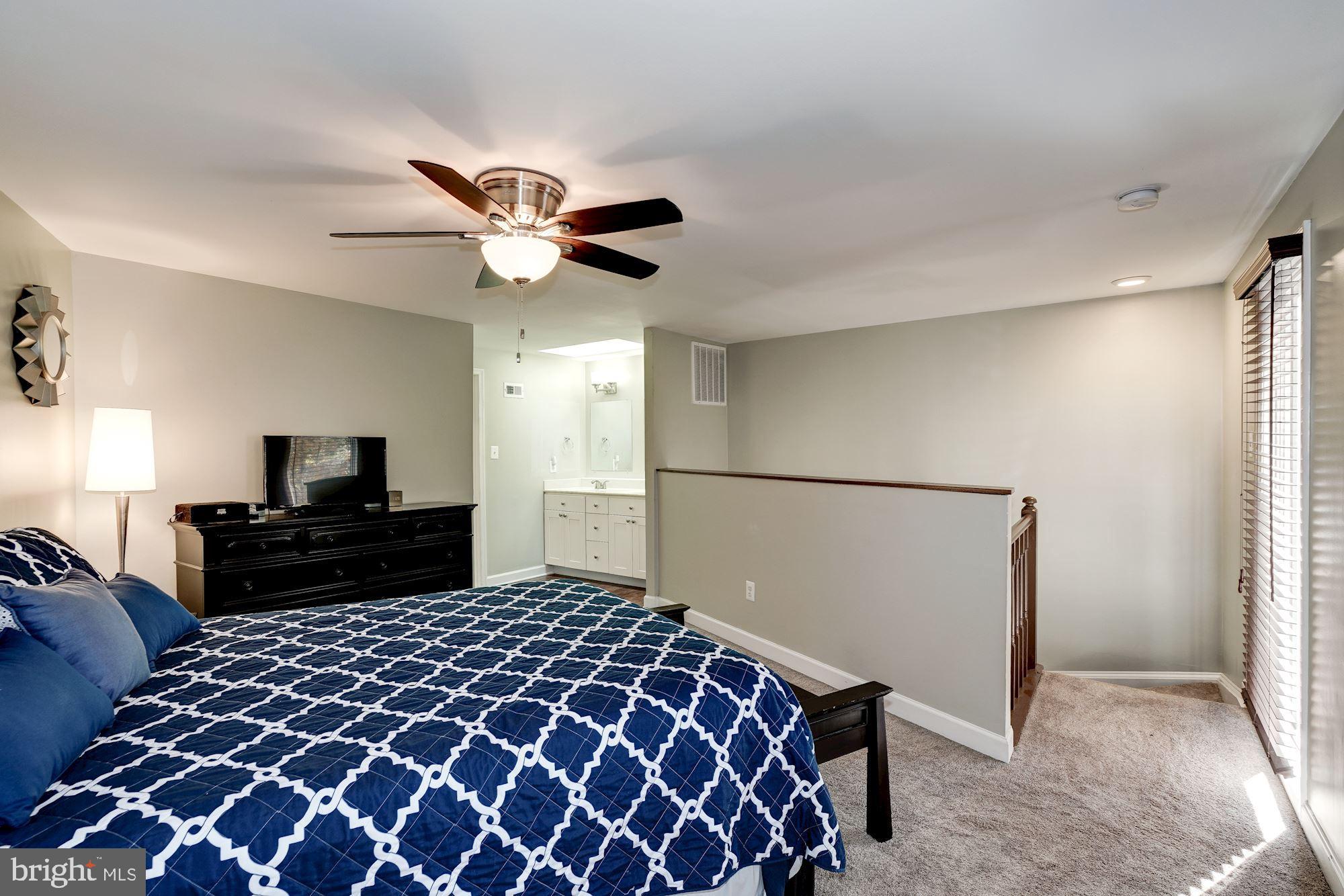 11192 Silentwood Lane Reston, VA 20191 - Photo 16 of 33 Master Bedroom Ensuite