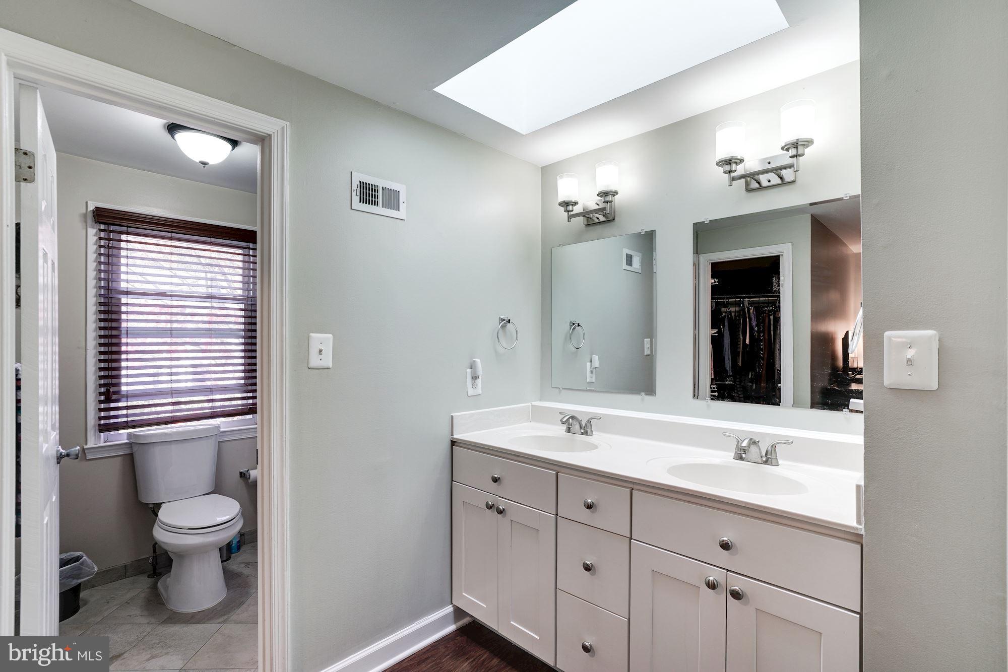 11192 Silentwood Lane Reston, VA 20191 - Photo 17 of 33 Double Sinks in Master Bathroom