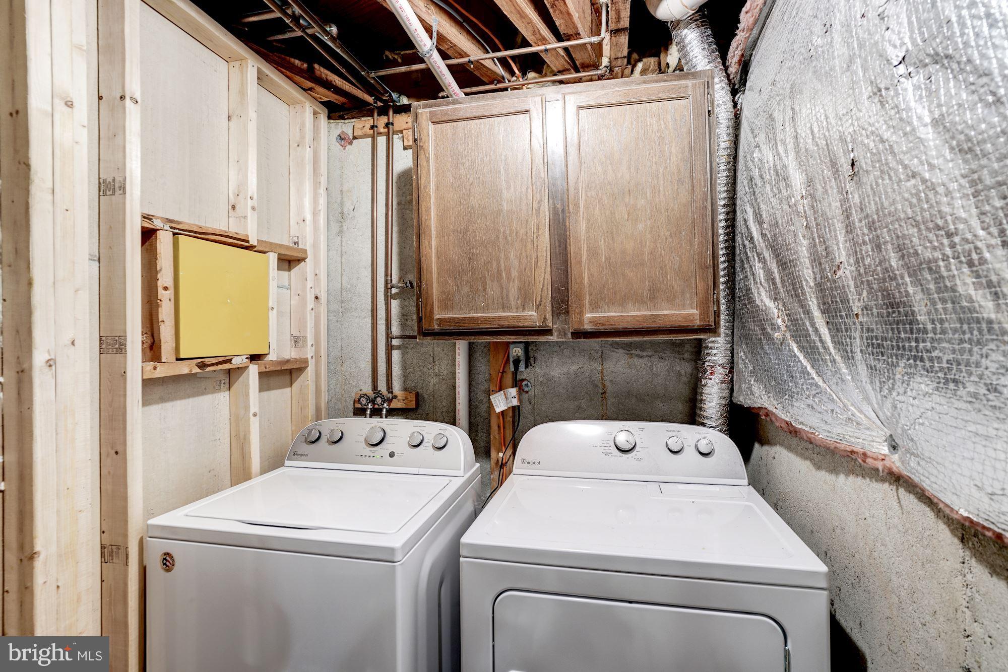11192 Silentwood Lane Reston, VA 20191 - Photo 24 of 33 Laundry Room