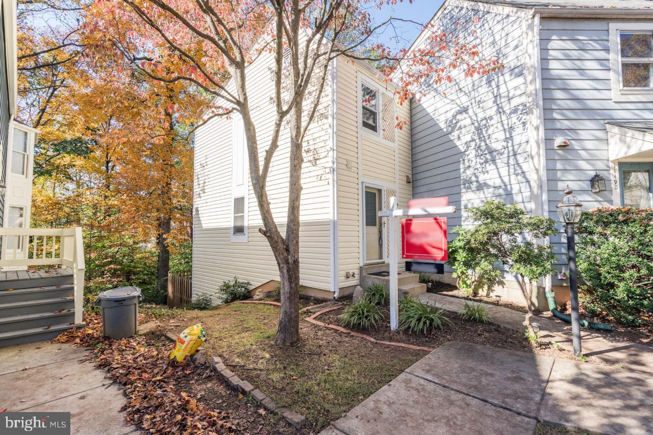 11192 Silentwood Lane Reston, VA 20191 - Photo 32 of 33 Beautifully Landscaped Home