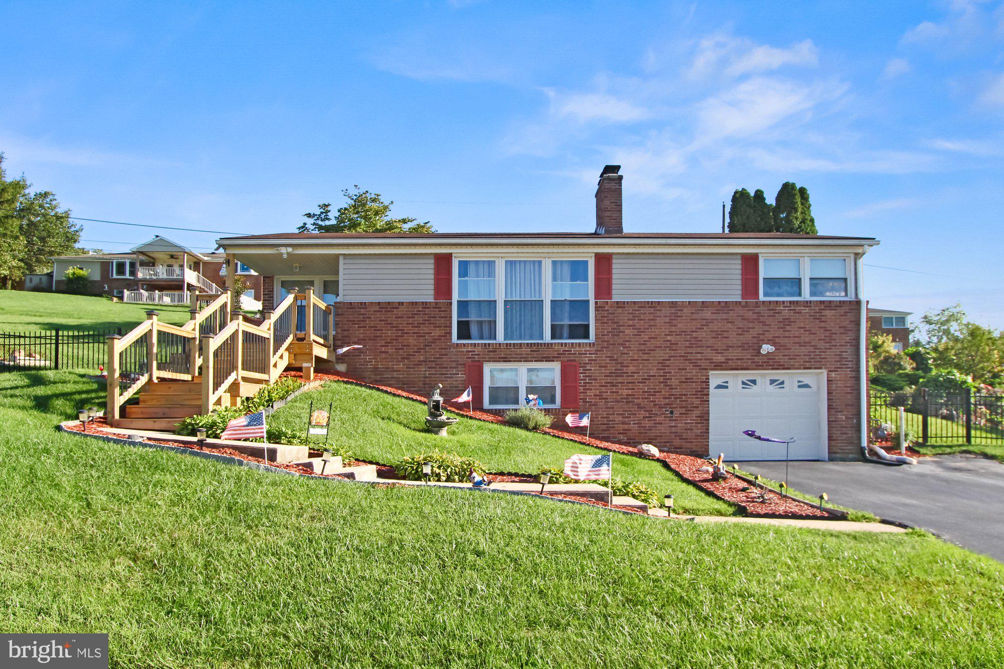2462 Wharton Road York, PA 17402 - Photo 2 of 25 Gallery Image 2
