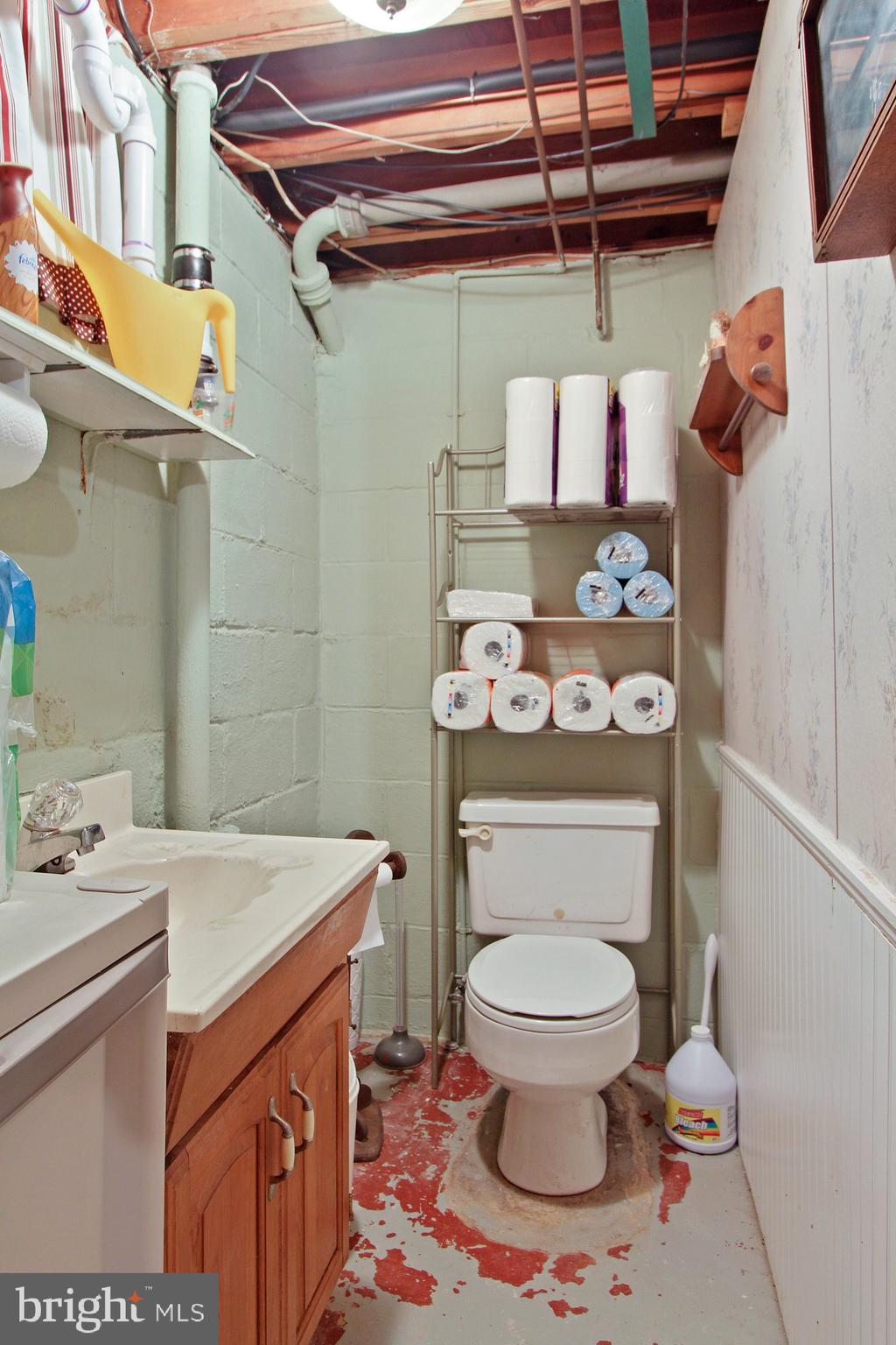 2462 Wharton Road York, PA 17402 - Photo 20 of 25 Gallery Image 20