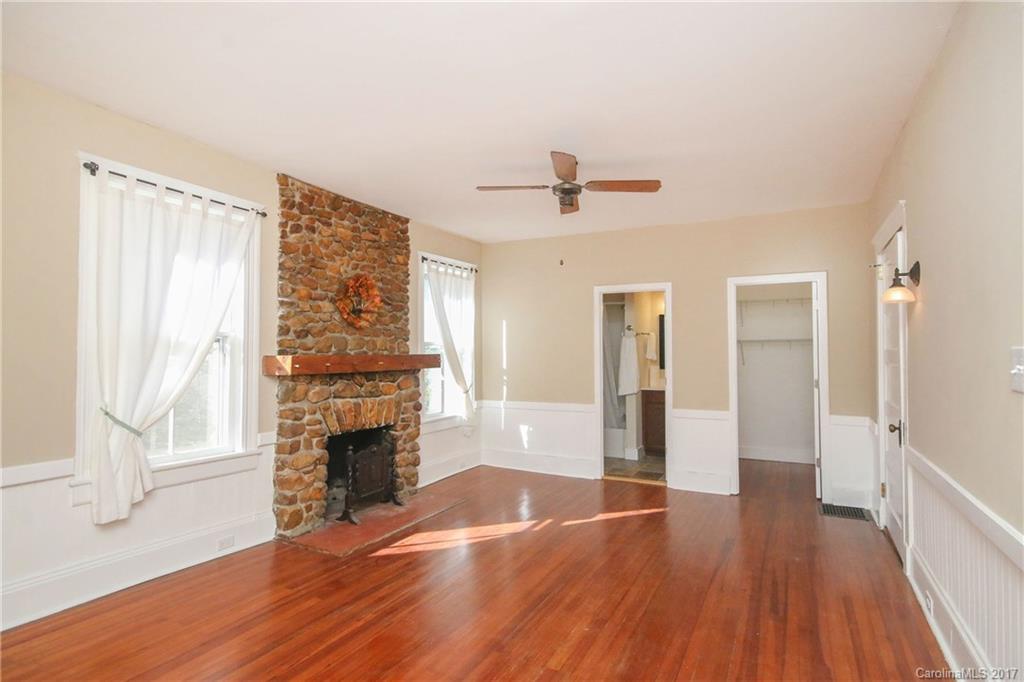 104 Church Road Fairview, NC 28730 - Photo 4 of 24 Gallery Image 4